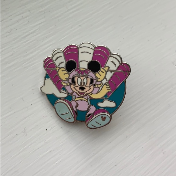 Disney | Jewelry | Disney Authentic Minnie Mouse Pin Bundle | Poshmark